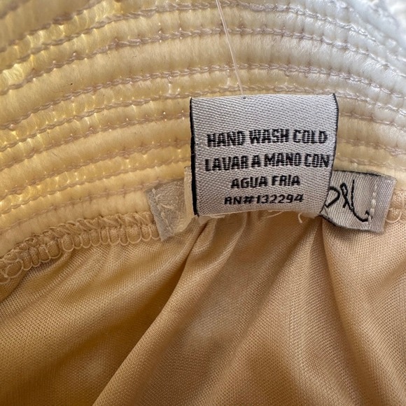 Swoon Women's Crochet Lace Tiered Mini Skirt Cream Boho Festival NEW Y2K Chic - Picture 7 of 10